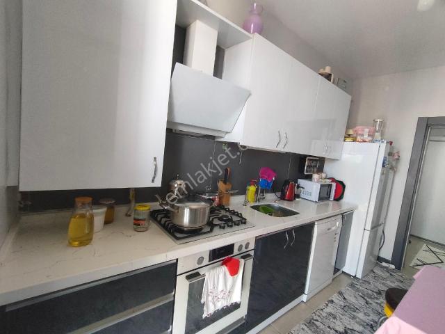 İstanbul Başakşehir Kayaşehir Fenertepe 25.bölgede Satılık 2 Yıllık Yeni 2+1 Net 90 M2 Daire