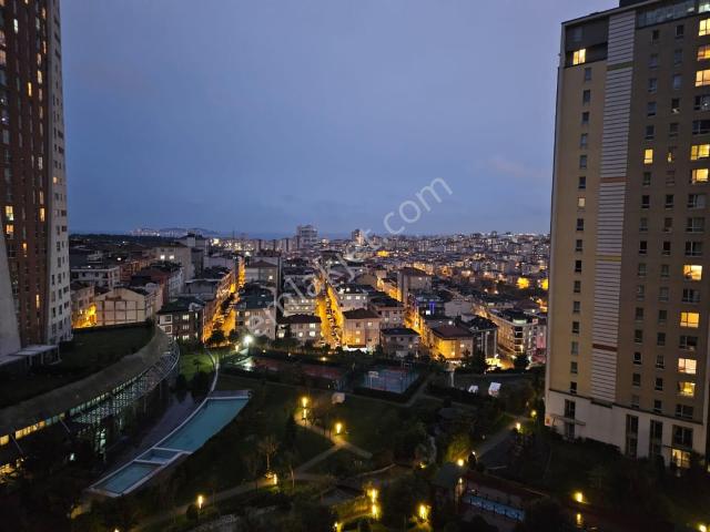 İstanbul Başıbüyük Kentplus Centrıum Maltepe 2+1 Kapalı Mutfak Satılık Daire