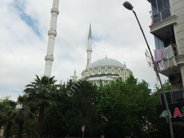 İstanbul Bahçelievler Şirinevlerde Satılık 2+1 Daireler Açıklamayı Okuyunuz