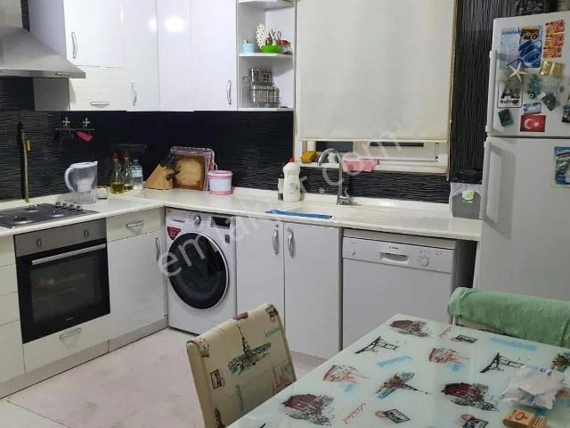 İstanbul Şehremini Mahallesinde Eşyalı Kiralık Daire