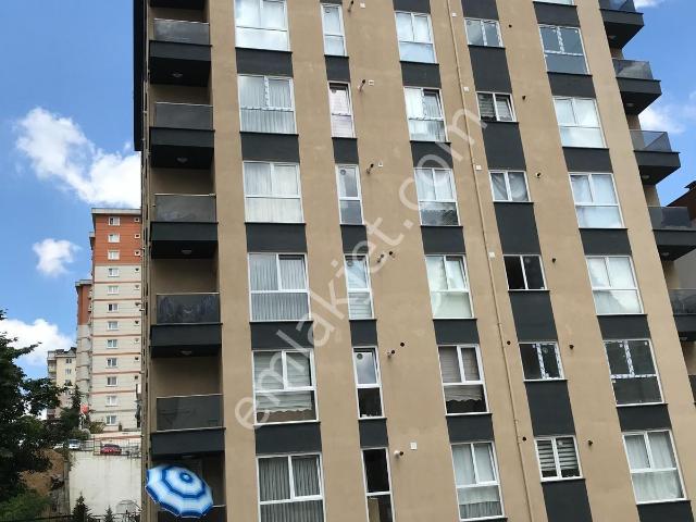 İstanbul Finans Merkezine Cepheli Satılık 2+1