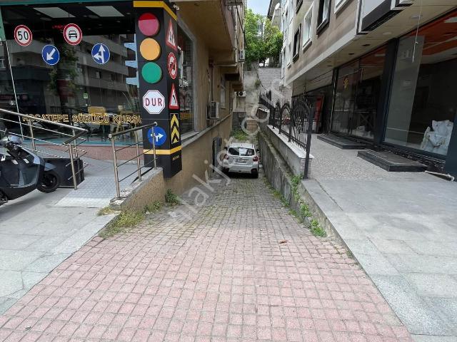 İstanbul Kocatepe Caddesinde Kiralık Dükkan