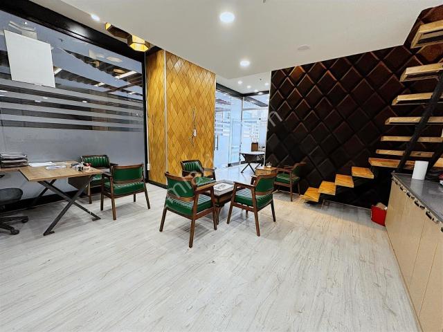 İstanbul Küçükçekmece / Satılık Lüks Ofis & Mağaza & Dükkan