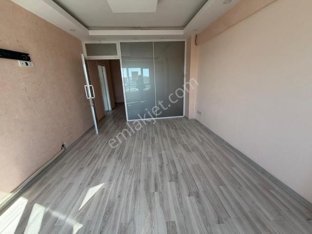 İstanbul House'dan Belediyenin Karşısında Fırsat Büro&ofis