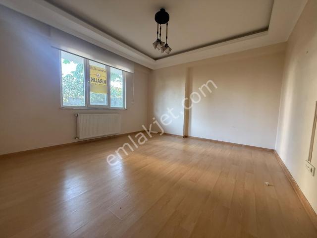 İstanbul House'dan Güneşli Bağ Evlerinde 2+1 Yüksek Giriş Daire