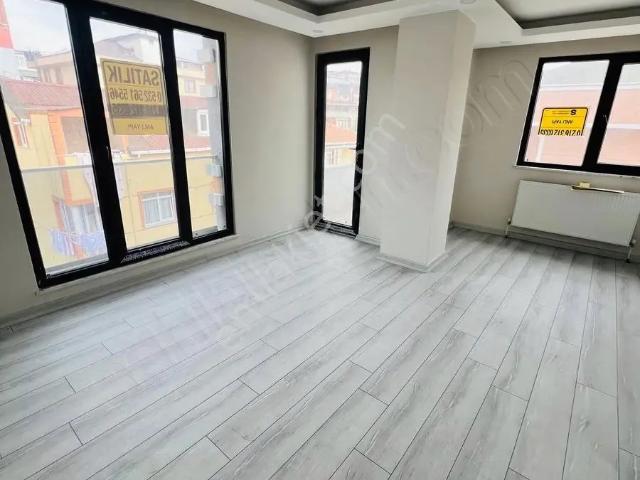 İstanbul Sancaktepe Yunusemre Mah Satılık 3+2 Üst Dübleks 180m²