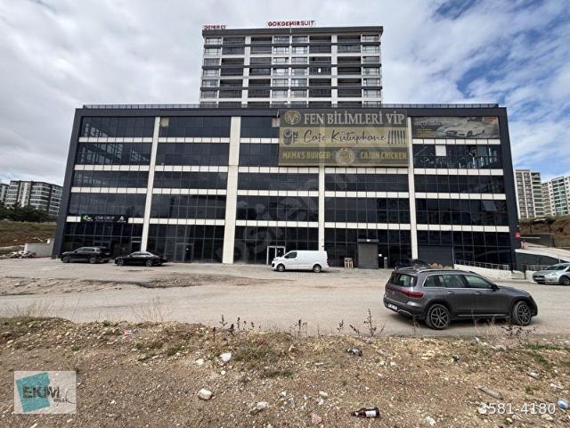 İSTANBUL YOLLUNA CEPHE YAN YANA 1.250M2 VE 1000M2 İKİ DÜKKAN