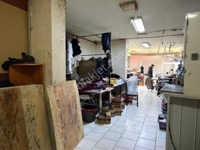 İstanbul Zeytinburnu Yenidoğan 2 Katlı Satılık Dükkan