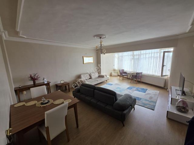 İstasyon Caddesinde Full Eşyalı 3+1 Kiralık Daire