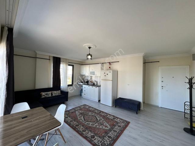 İstasyon Mahallesinde Satılık 1+1 Arakat Eşyalı Daire