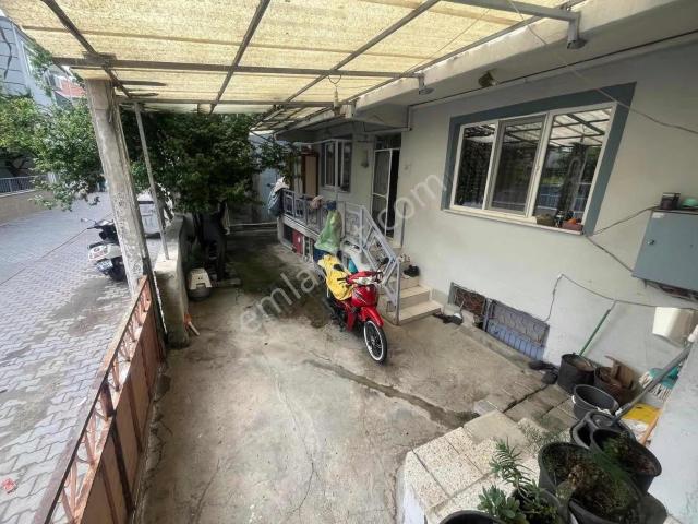 İstasyon Mevki 170m2 Arsa İçinde Mustakil Ev