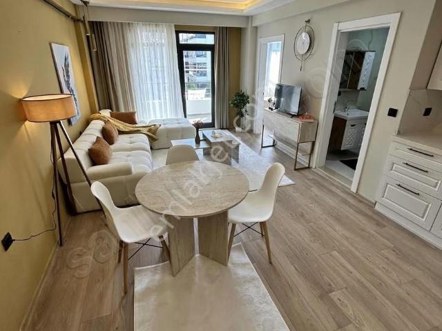 İstenç Yapıdan Bulvara İki Sokak Mesafede Kiralık 1+1