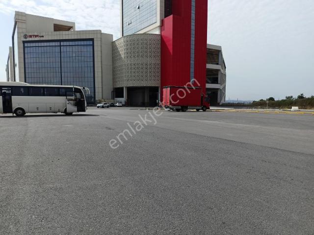İstim Sanayi Sitesinde Vinçli 185 M2 Dükkan