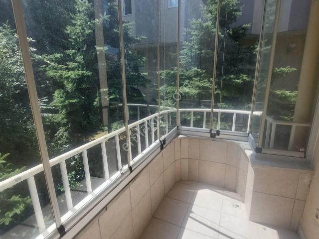 İstinye Tures Sitesinde Doğa İçinde 3+1 Kiralık Dublex Daire