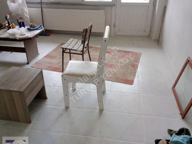 İstinye Kaplıcalar'da Kiralık.1+1.tadilatlı