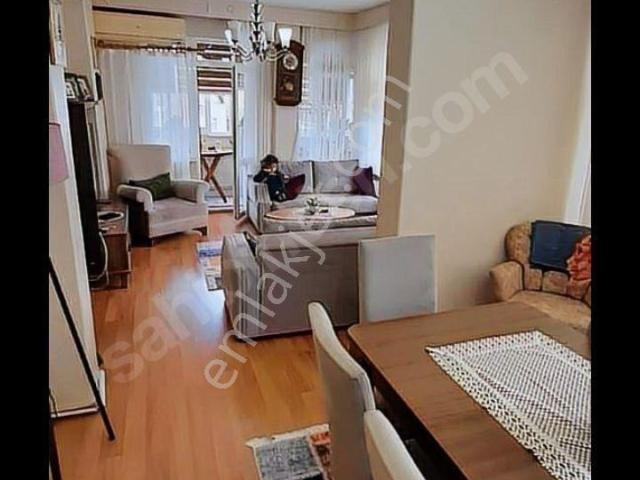 İstinye Merkezde Masrafsız+manzaralı.2+1.satılık