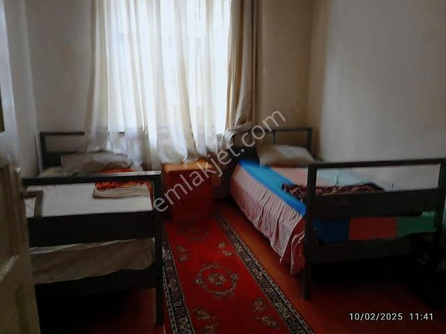 İstiklal Mah Satılık 3+1 Bir Daire Aylık Kira 25bin