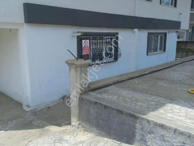 İstiklal Mahallesin'de Satılık 1+1 Giriş Kat Daire