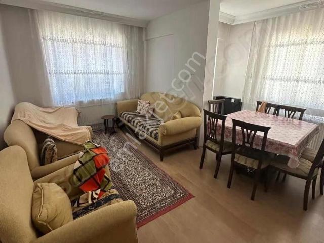 İstiklal'de Satılık 3+1 Ara Kat Daire