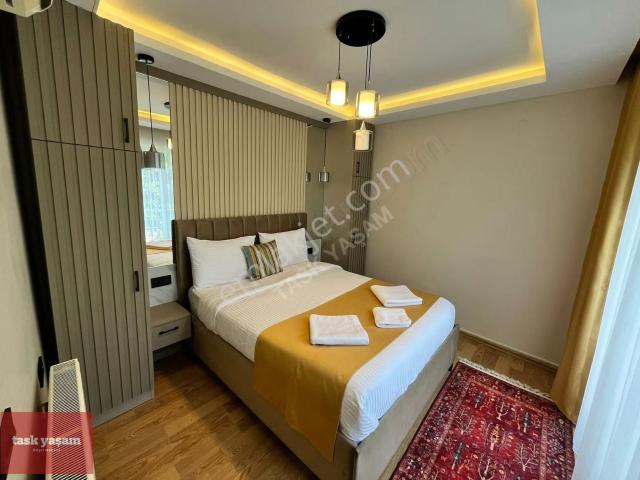 İstiklalin Kalbinde Faturalar Dahil 1+1 Eşyalı Kiralık Daire