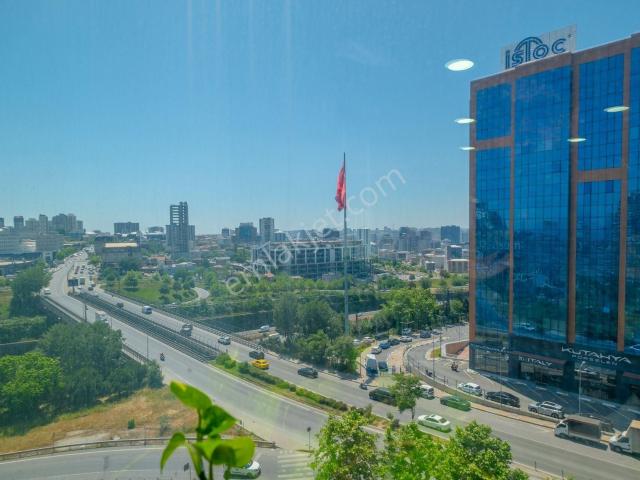 İstoç'da Full Yapılı Kiralık 1000 M2 Tam Kat Plaza