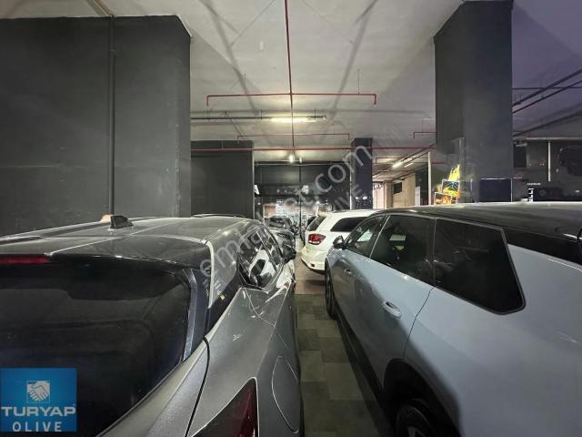 İstoç Oto Ticaret Merkezi Boş Satılık Dükkan 140m2 Nefise Kasap