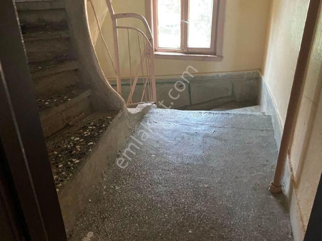 İsa Kavak Gayrimenkul'den 3+1 Kiralık Daire Selçuklu Işıklar