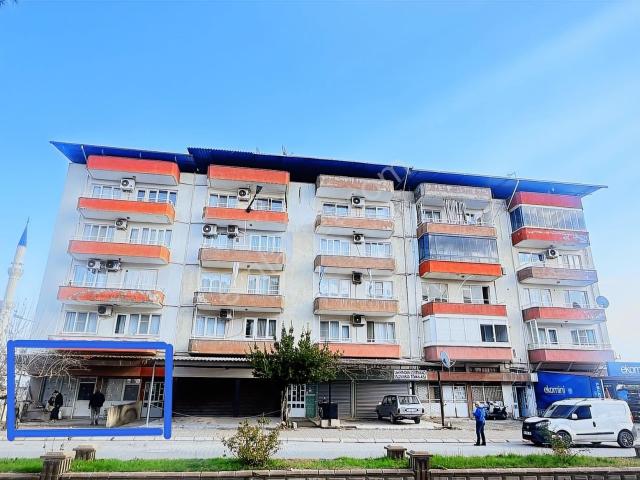İsabeyli De Ana Cadde Üzerinde Köşe Başı Satılık Dükkan