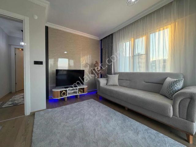 İsabeylide Kiralık Full Sıfır Eşyalı Ara Kat 1+1 Daire