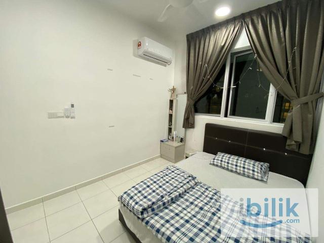 I Santorini Aircond Furnished Middle Room share toilet included utilities female only