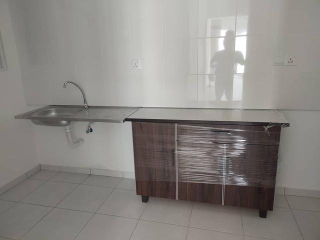 I Santorini condo at tanjung tokong 3 car parks good deal