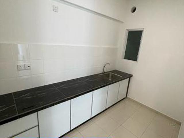I santorini low floor partial furnished tanjung tokong kitchen cabinet
