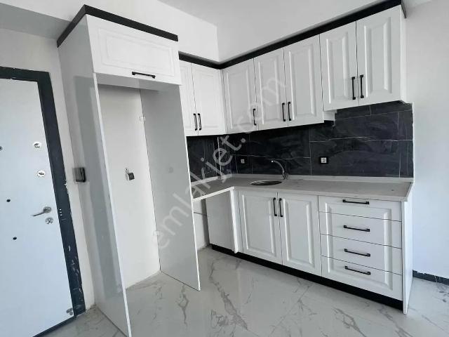 İskanlı Düşük Katlı 2+1 0 sıfır Yeni Teslim Edilmiş Daire !