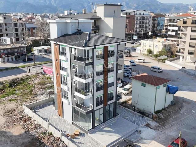 İskanlı Sıfır Merkezi Lokasyon 120m2 Boş Satılık Dükkan