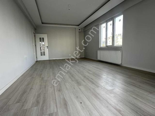 İskele Merkezde 140 Metre 3+1