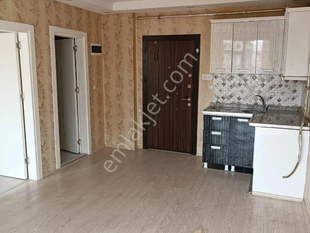 İskele Cad. Polis Evi Civarında Satılık 1+1 Daire