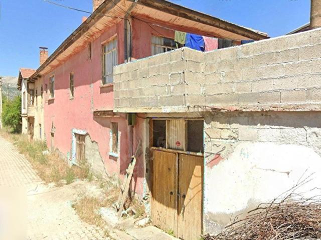 İSLAMKÖY'DE MÜZENİN YANINDA KÖY EVİ