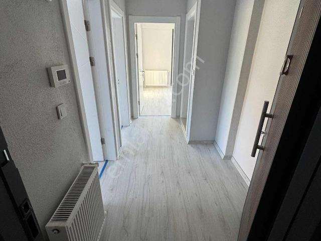 İslamsaray Mh. Askerlik Şubesi Mevkii Sıfır Ara Kat 2+1 Daireler