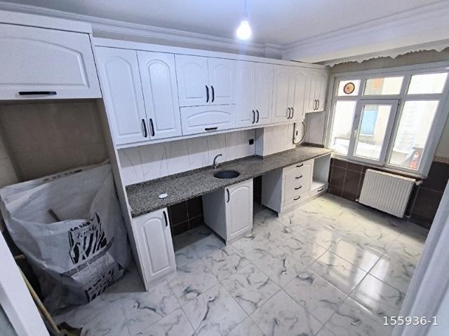 İsmetpaşa Mahallesi Satılık 3+1 130M2 Tramvay Dibi Masrafsız Harika Arakat