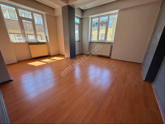 İsmetpaşa Da' Kiralık 2+1 90m2 2.kat Kiralık Daire