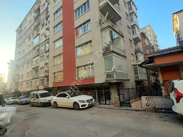 İvedik Cadde Yakını Yeşilevler Merkezde 3+1 Satılık Daire