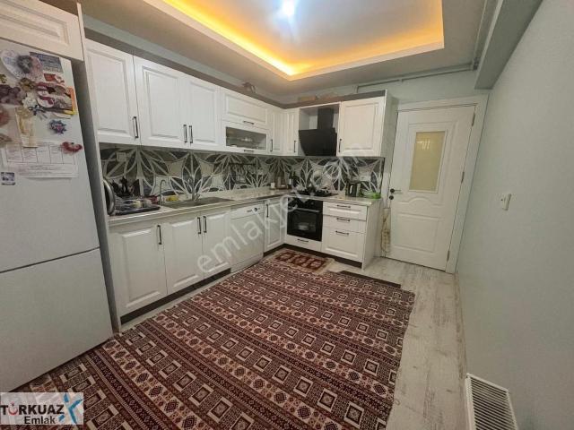 İzban Yâkını 2+1 Ara Kat Satılık Daire