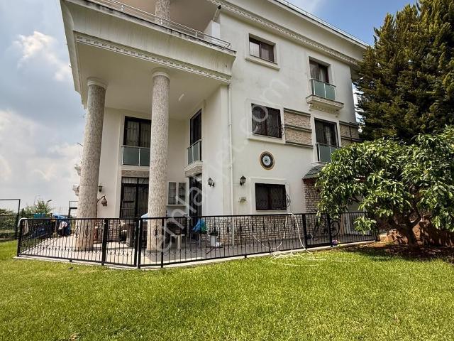 İz'den Palmiye Villarında Özel Bahçeli Premium 4+1 Dubleks