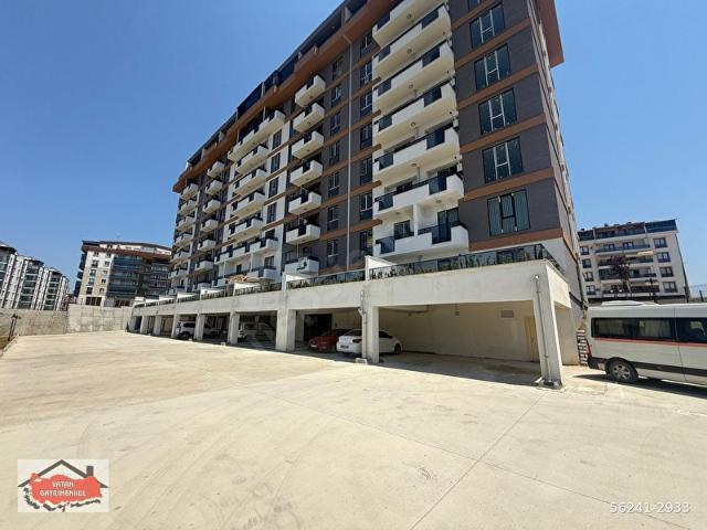 İZMİT ÇAYIRKÖY KAVANYA GÖL SATILIK MANZARALI 2+1 DUBLEKS DAİRE