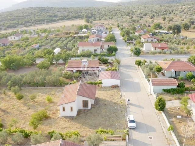 İzmir Menderes Çakaltepe Serköy Evlerinde Müstakil Villa