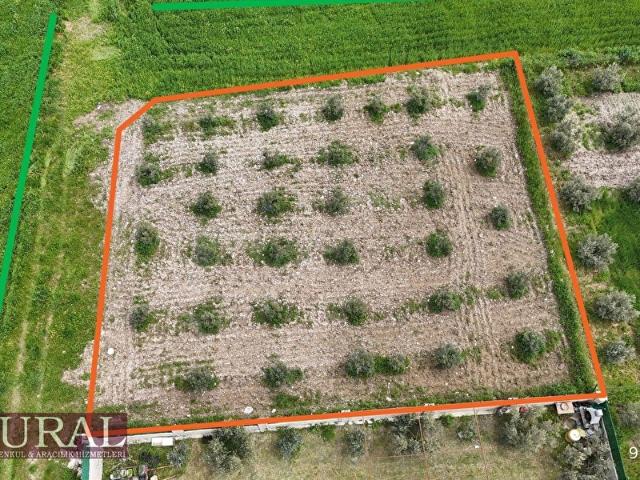 İZMİR MENDERES TEKELİDE KONUTVİLLA 695 M2 DOĞALGAZLI KÖŞE ARSA İNŞAAT YAP