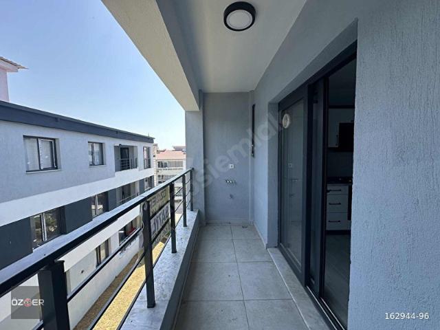 İZMİR AYDIN CADDESİ ÜZERİNDE ÇARŞIYA YAKIN 3+1 DAİRE