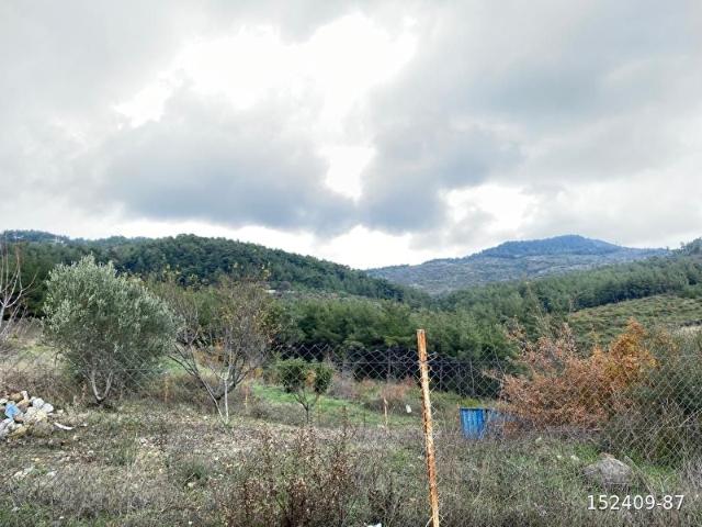 İZMİR BEŞYOL DA ASFALT DİBİNSE SATILIK 1080 M2 TARLA ARSA