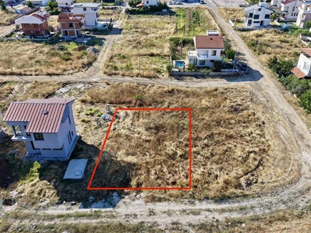 İZMİR DİKİLİ SALİHLERDE SATILIK MÜSTAKİL 306M2 ARSA