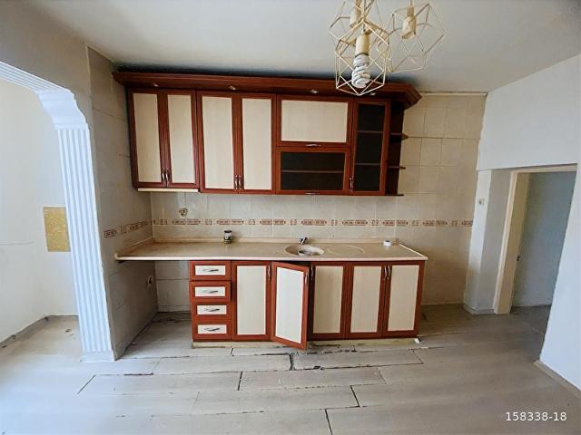 İZMİR EŞREFPAŞA'DA 3+1 SATILIK TERASLI MÜSTAKİL EV